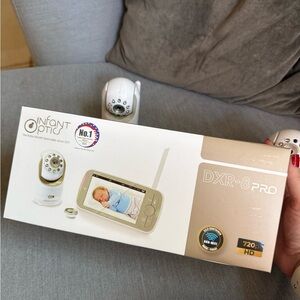 Infant Optics DXR-8 PRO Baby Monitor